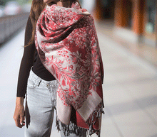 Naložite sliko v pregledovalnik galerije, sal sali šal šali pasmina pašmina ženski šali modni šali zenski sal bombaž viskoza šali lepota mehko jesenski šal zimski šal prehodni šal poletni šali  naravni materiali blescice bleščice svetlikajoč svetlec
