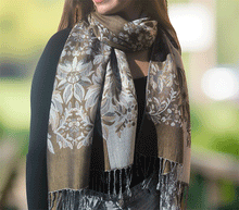 Naložite sliko v pregledovalnik galerije, sal sali šal šali pasmina pašmina ženski šali modni šali zenski sal bombaž viskoza šali lepota mehko jesenski šal zimski šal prehodni šal poletni šali  naravni materiali blescice bleščice svetlikajoč
