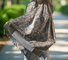 Naložite sliko v pregledovalnik galerije, sal sali šal šali pasmina pašmina ženski šali modni šali zenski sal bombaž viskoza šali lepota mehko jesenski šal zimski šal prehodni šal poletni šali  naravni materiali blescice bleščice svetlikajoč
