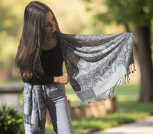 Naložite sliko v pregledovalnik galerije, sal sali šal šali pasmina pašmina ženski šali modni šali zenski sal bombaž viskoza šali lepota mehko jesenski šal zimski šal prehodni šal poletni šali  naravni materiali blescice bleščice svetlikajoč
