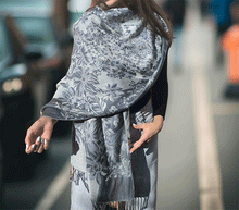 Naložite sliko v pregledovalnik galerije, sal sali šal šali pasmina pašmina ženski šali modni šali zenski sal bombaž viskoza šali lepota mehko jesenski šal zimski šal prehodni šal poletni šali  naravni materiali blescice bleščice svetlikajoč
