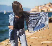 Naložite sliko v pregledovalnik galerije, sal sali šal šali pasmina pašmina ženski šali modni šali zenski sal bombaž viskoza šali lepota mehko jesenski šal zimski šal prehodni šal poletni šali  naravni materiali blescice bleščice svetlikajoč
