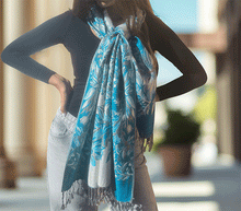 Naložite sliko v pregledovalnik galerije, sal sali šal šali pasmina pašmina ženski šali modni šali zenski sal bombaž viskoza šali lepota mehko jesenski šal zimski šal prehodni šal poletni šali  naravni materiali blescice bleščice svetlikajoč
