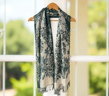 Naložite sliko v pregledovalnik galerije, sal sali šal šali pasmina pašmina ženski šali modni šali zenski sal bombaž viskoza šali lepota mehko jesenski šal zimski šal prehodni šal poletni šali  naravni materiali blescice bleščice svetlikajoč
