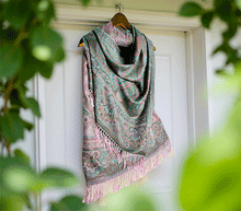 Naložite sliko v pregledovalnik galerije, sal sali šal šali pasmina pašmina ženski šali modni šali zenski sal bombaž viskoza šali lepota mehko jesenski šal zimski šal prehodni šal poletni šali roza naravni materiali good vibes
