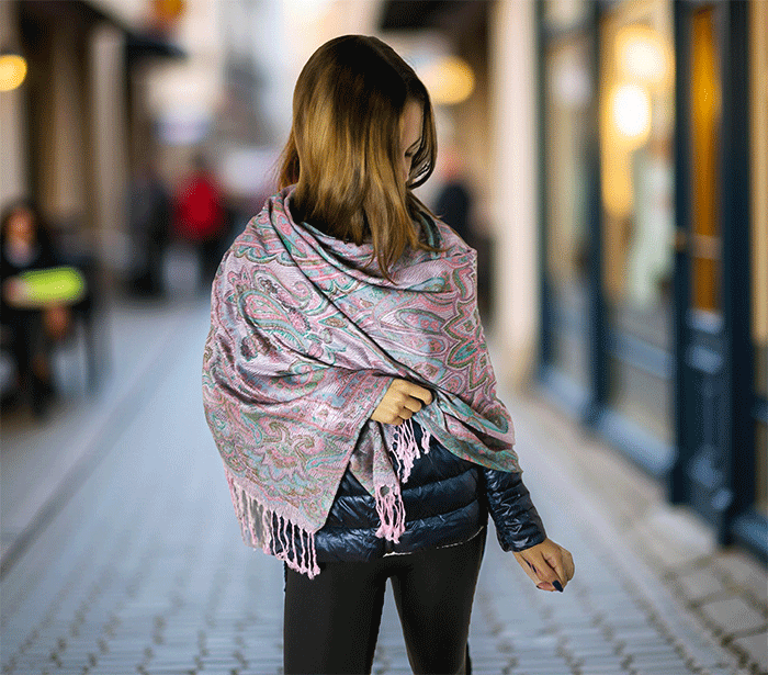 sal sali šal šali pasmina pašmina ženski šali modni šali zenski sal bombaž viskoza šali lepota mehko jesenski šal zimski šal prehodni šal poletni šali roza naravni materiali good vibes