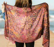 Naložite sliko v pregledovalnik galerije, sal sali šal crazy šali pasmina pašmina ženski šali modni šali zenski sal bombaž viskoza šali lepota mehko jesenski šal zimski šal prehodni šal poletni šali  rdeča oranžna naravni materiali good vibes
