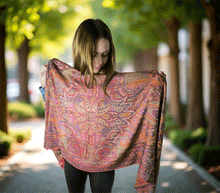 Naložite sliko v pregledovalnik galerije, sal sali šal crazy šali pasmina pašmina ženski šali modni šali zenski sal bombaž viskoza šali lepota mehko jesenski šal zimski šal prehodni šal poletni šali  rdeča oranžna naravni materiali good vibes
