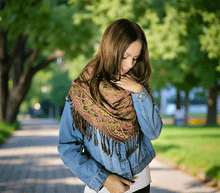 Naložite sliko v pregledovalnik galerije, sal sali šal crazy šali pasmina pašmina ženski šali modni šali zenski sal bombaž viskoza šali lepota mehko jesenski šal zimski šal prehodni šal poletni šali  rjava zelena 
 vzorci naravni materiali good vibes
