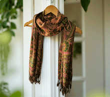 Naložite sliko v pregledovalnik galerije, sal sali šal crazy šali pasmina pašmina ženski šali modni šali zenski sal bombaž viskoza šali lepota mehko jesenski šal zimski šal prehodni šal poletni šali  rjava zelena 
 vzorci naravni materiali good vibes
