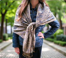 Naložite sliko v pregledovalnik galerije, sal sali šal šali pasmina pašmina ženski šali modni šali zenski sal bombaž viskoza šali lepota mehko jesenski šal zimski šal prehodni šal poletni šali siva bež  naravni materiali 
