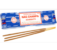 Naložite sliko v pregledovalnik galerije, Satya Sai Baba meditiranje duhovnost Sai baba nag champa 40g sproscanje disave za dom kadila disece palcke dišeče palčke nag champa satya 40g
