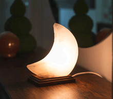 Naložite sliko v pregledovalnik galerije, Himalajska solna lucka naravna oblika astma svetilka elektrosmog solna luc madalbal solna svetilka himalajska solna lučka solna luč  solna svetilka luna mesec
