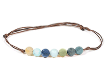 Naložite sliko v pregledovalnik galerije, zapestnice iz kristalov amazonit zapestnica iz kristalov amazonit nakit iz kristalov energijska zapestnica eneretska zapestnica iz kristalov amazonit
