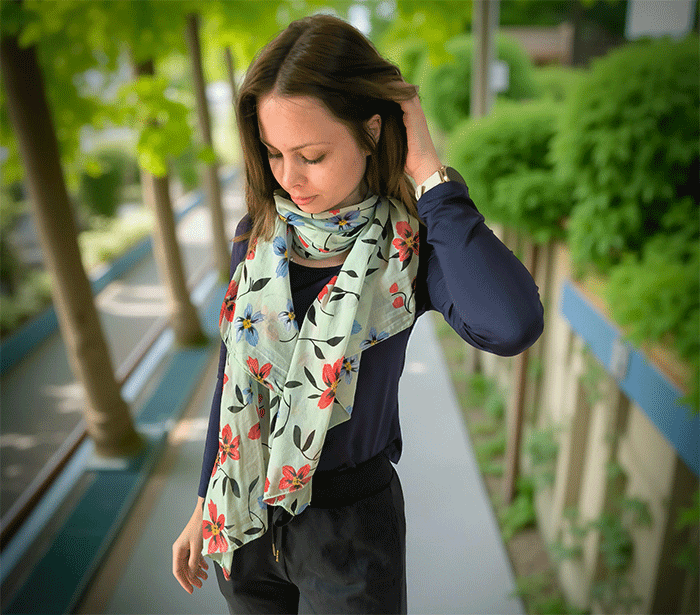 ženski šal poletni šali rožice modni sal rože sali prehodni sal cvetlice bombaž bombaz svila ženski šali moda udoben šal mehek sal  jesenski šal ženski šal rožice modni šal šal občutljiva koža ugodni šali