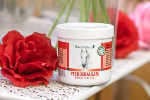 Konjski gel bolecine v vratu konjska mast protibolecinska krema konjsko mazilo Krauterhof Pferdelbalsam